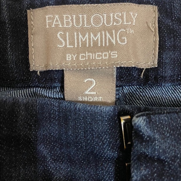 Fabulously Slimming by Chico’s Size 2 Short - Picture 2 of 2